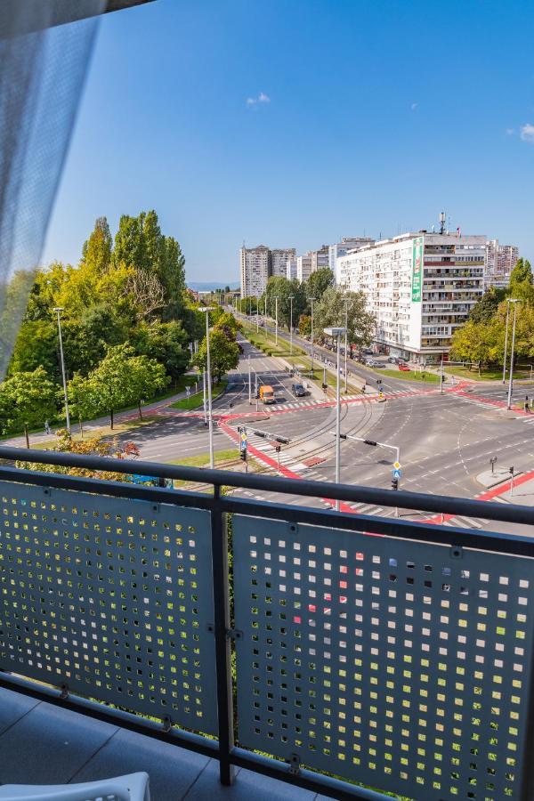 Brand New - Selfcheckins 24 - Zagreb - Garage - Loggia - New - Luxury Appartement Buitenkant foto